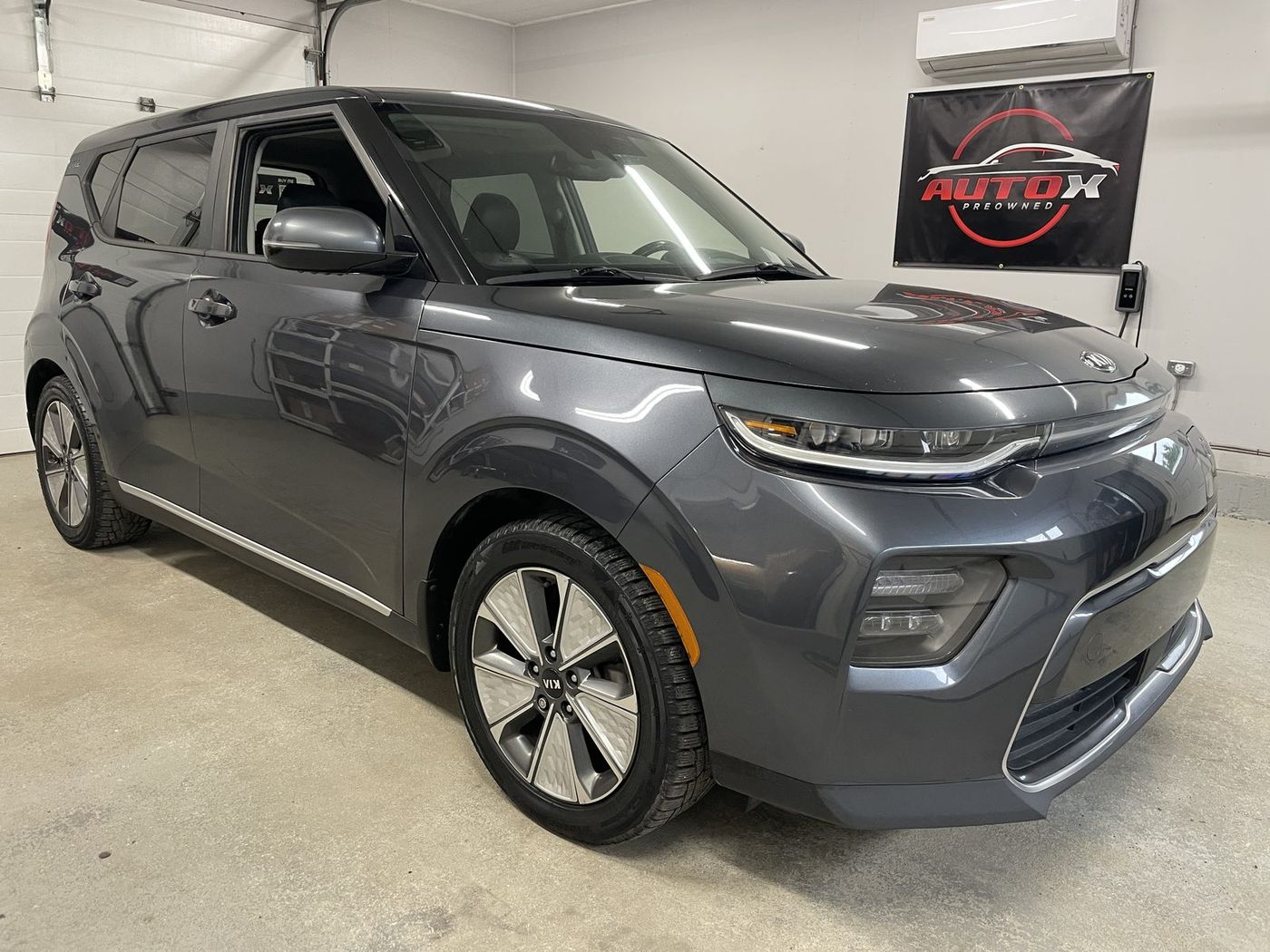2021 Kia Soul EV Limited, front three-quarter view